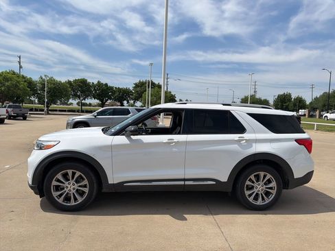 Used 2021 Ford Explorer Limited AWD/4WD image 3