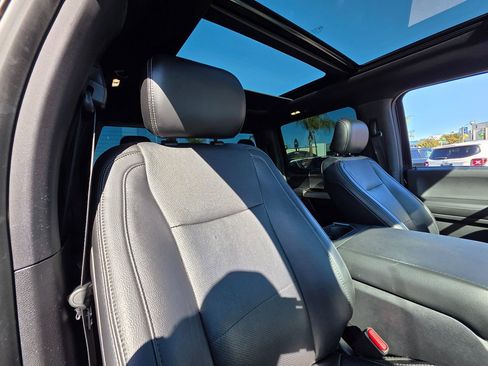 Used 2017 Ford F150 Lariat image 11