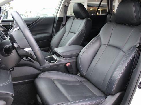 Used 2023 Subaru Outback Touring XT image 10