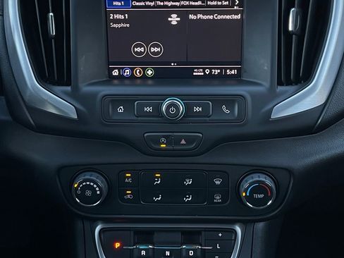 Used 2024 GMC Terrain SLE image 18