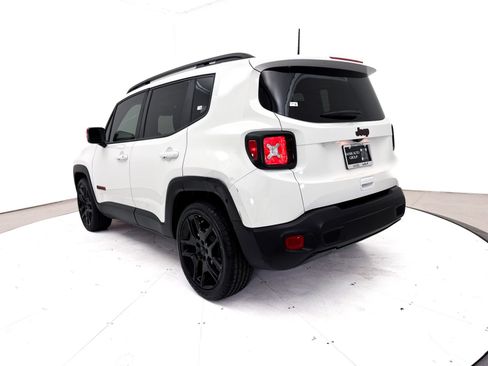 Used 2020 Jeep Renegade Latitude FWD image 14