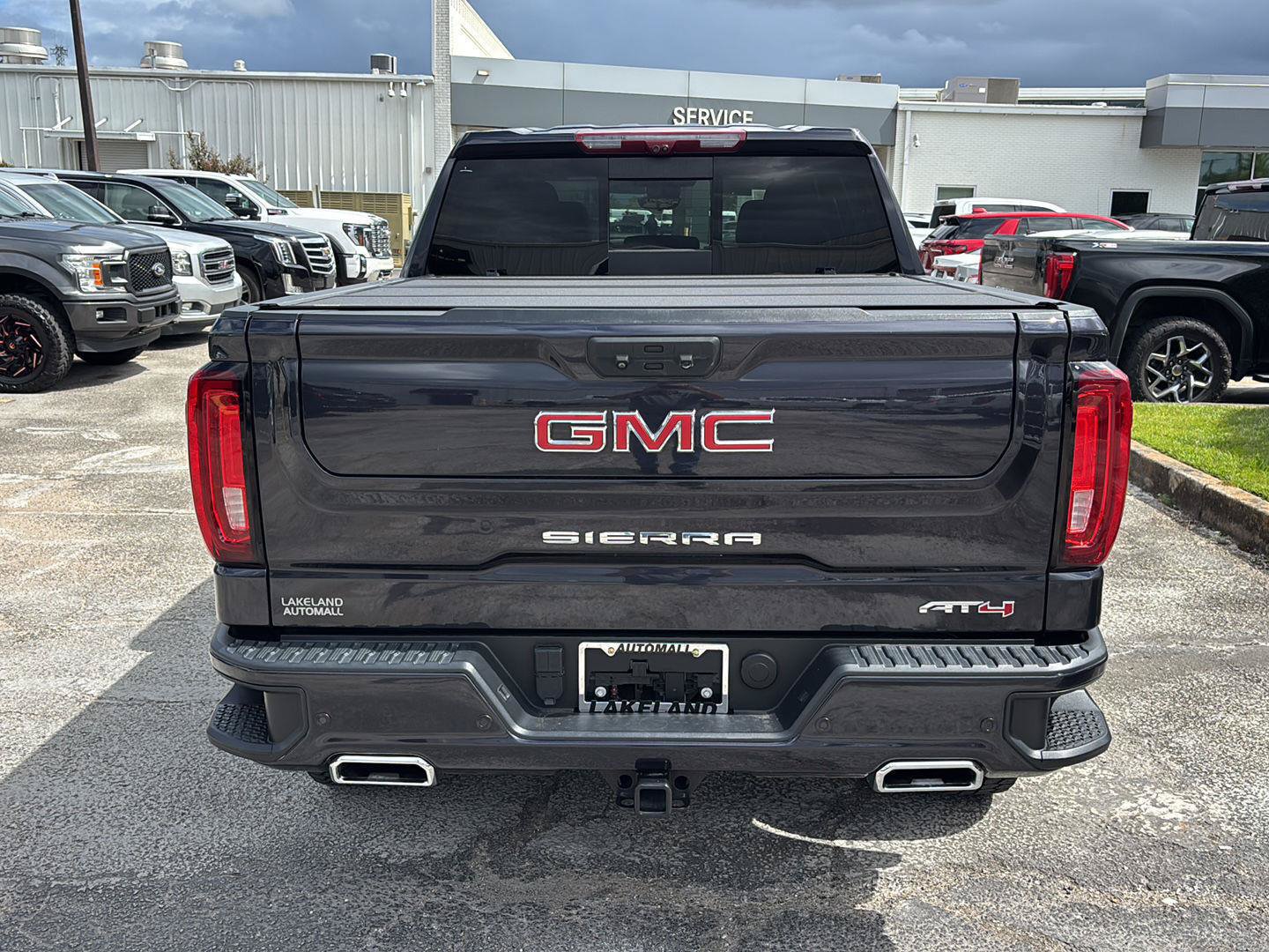 Used 2023 GMC Sierra 1500 AT4 w/ AT4 Premium Package AWD/4WD image 6