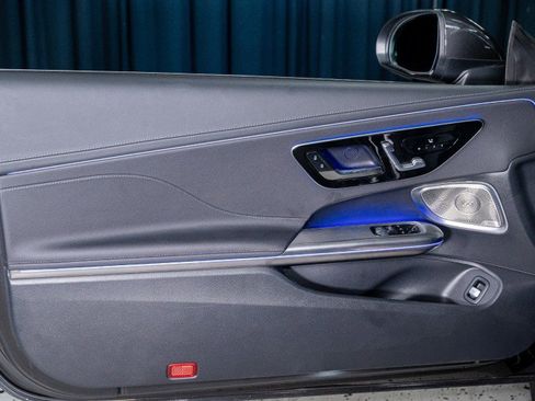 Used 2025 Mercedes-Benz CLE 300 4MATIC Coupe image 12
