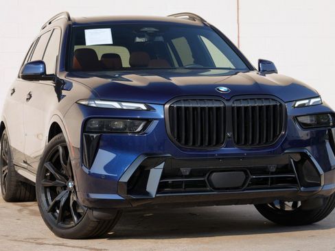 Used 2023 BMW X7 xDrive40i w/ Executive Package AWD/4WD image 4