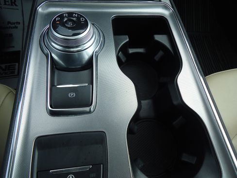 Used 2022 Ford Edge SEL w/ Convenience Package image 28