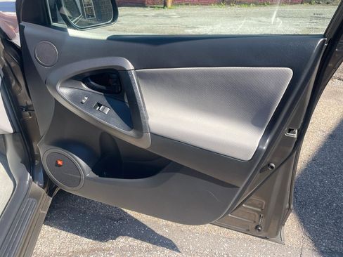 Used 2011 Toyota RAV4 Limited w/ Limited Extra Value Pkg image 20