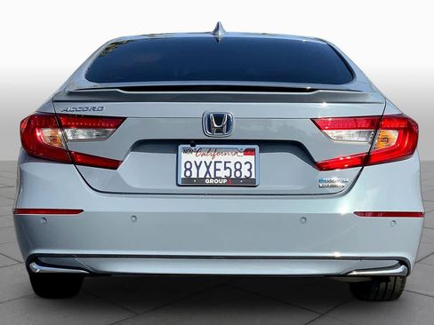 Used 2021 Honda Accord Touring image 4
