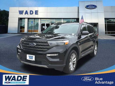 Used 2023 Ford Explorer XLT w/ Equipment Group 202A AWD/4WD image 1