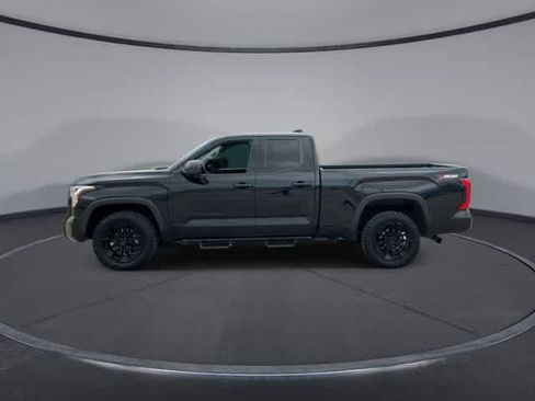 Used 2022 Toyota Tundra SR5 AWD/4WD image 5