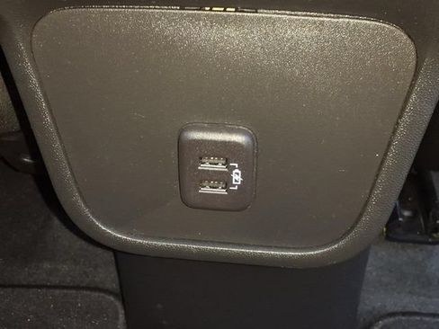 Used 2023 Chevrolet Equinox LS w/ LS Convenience Package FWD image 15