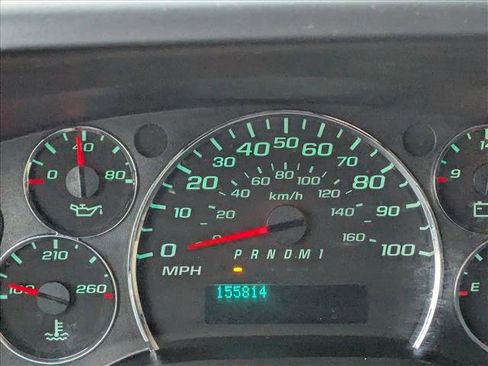 Used 2018 Chevrolet Express 2500 w/ Driver Convenience Package image 11