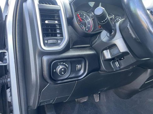 Used 2024 RAM 2500 Big Horn AWD/4WD image 11