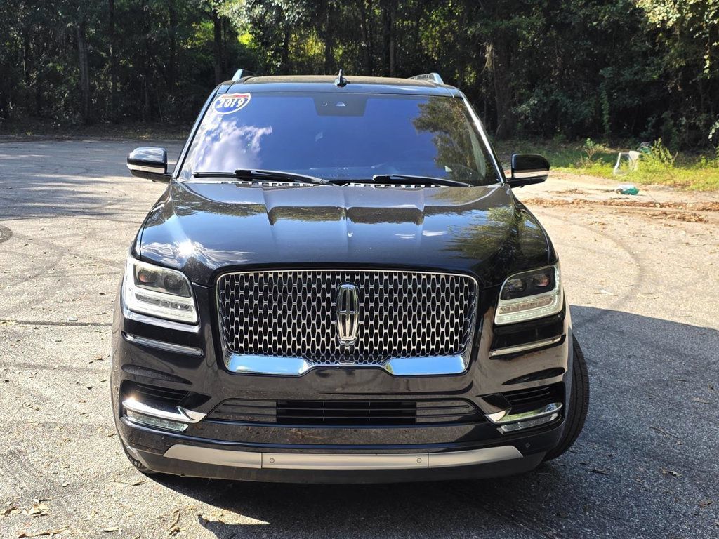 Used 2019 Lincoln Navigator L Reserve AWD/4WD image 2