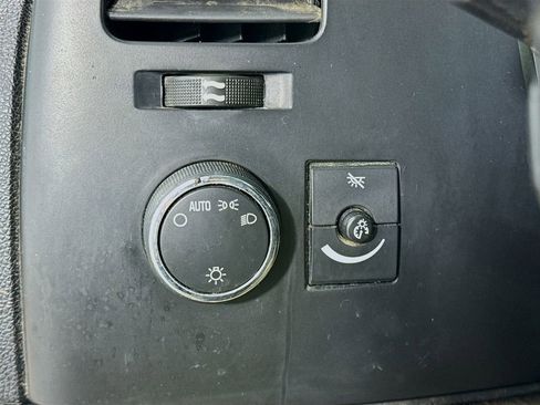 Used 2007 Chevrolet Silverado 1500 LT w/ Suspension Package, Off-Road" image 10