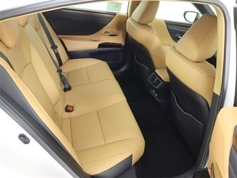 New 2025 Lexus ES 350 w/ Premium Package image 14