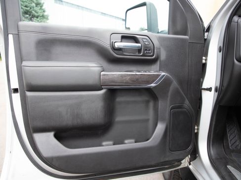 Used 2022 Chevrolet Silverado 2500 LTZ w/ LTZ Convenience Package AWD/4WD image 18