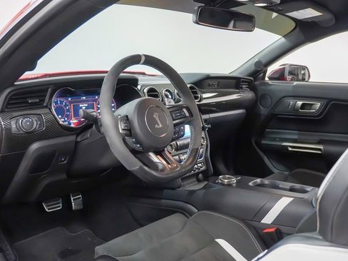 Used 2021 Ford Mustang Shelby GT500 w/ Technology Package image 4