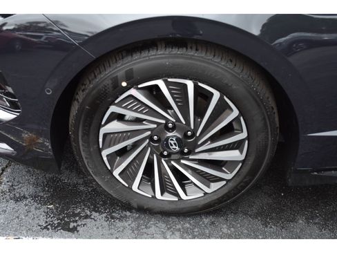 New 2026 Hyundai Sonata Limited image 8