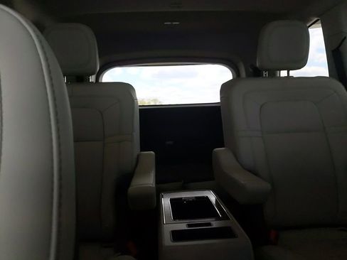 Certified 2025 Lincoln Aviator Reserve w/ Equipment Group 201A AWD/4WD image 29
