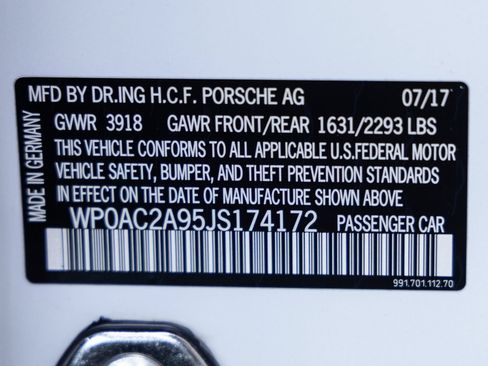 Certified 2018 Porsche 911 GT3 RWD image 34