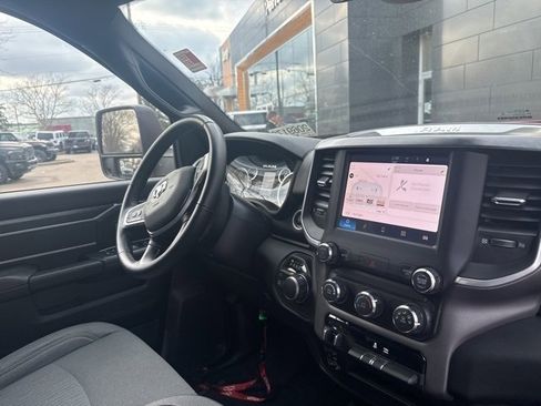 Used 2024 RAM 2500 Big Horn w/ Bed Utility Group image 18