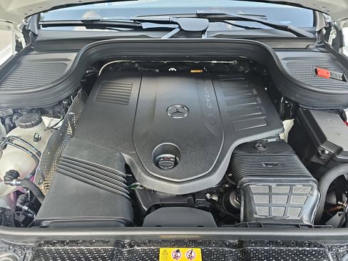 New 2026 Mercedes-Benz GLS 450 4MATIC image 33