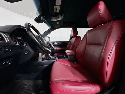 Used 2021 Lexus GX 460 Premium w/ Premium Package image 13