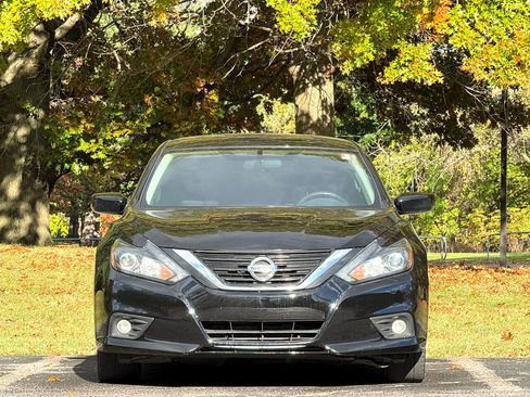 Used 2017 Nissan Altima 2.5 SR w/ Midnight Edition Package image 10