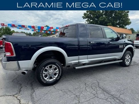 Used 2015 RAM 2500 Laramie w/ Convenience Group AWD/4WD image 2