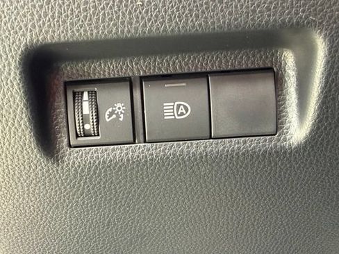 Certified 2025 Toyota RAV4 XLE AWD/4WD image 34