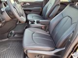 New 2025 Chrysler Pacifica Select image 6