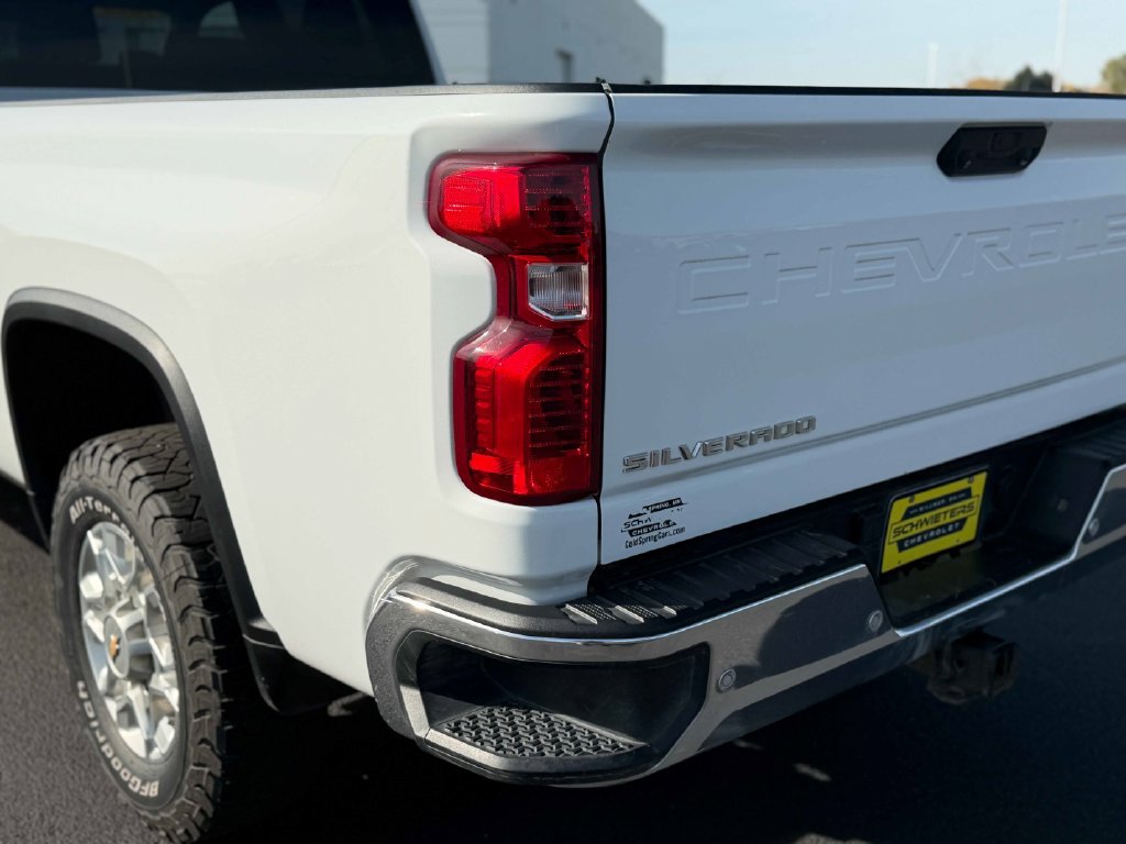 Used 2024 Chevrolet Silverado 3500 LT w/ Safety Package AWD/4WD image 10