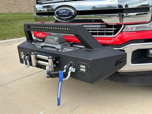 Used 2018 Ford F150 Lariat w/ Equipment Group 502A Luxury AWD/4WD image 11
