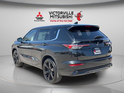 New 2026 Mitsubishi Outlander LE FWD image 8