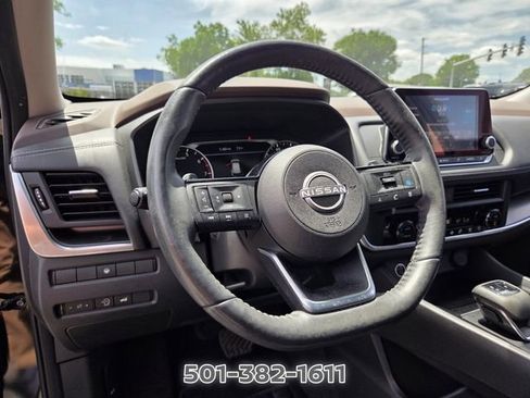 Certified 2023 Nissan Rogue SV w/ SV Premium B Package FWD image 11