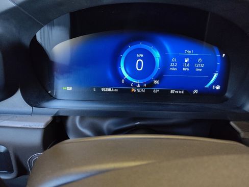 Used 2020 Ford Explorer Platinum w/ Premium Technology Package AWD/4WD image 23