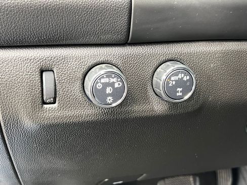 Used 2021 Chevrolet Colorado LT w/ LPO, Tonneau and Step Package image 23