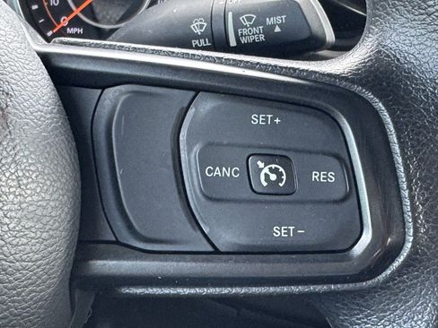 Used 2018 Jeep Wrangler Unlimited Sport image 8