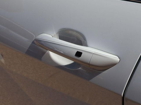 New 2026 Hyundai Elantra Limited FWD image 11