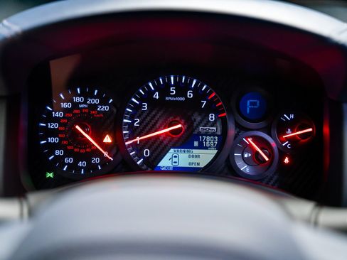 Used 2020 Nissan GT-R Premium AWD/4WD image 58