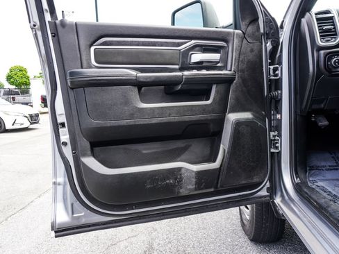 Used 2024 RAM 3500 Big Horn w/ Sport Appearance Package AWD/4WD image 17