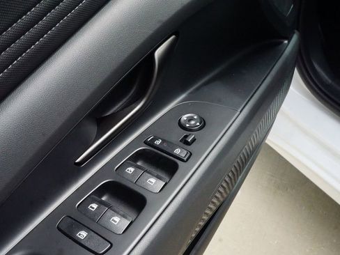 New 2026 Hyundai Elantra SEL Sport Premium FWD image 16