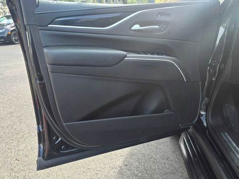 Used 2024 Cadillac Escalade Sport image 25