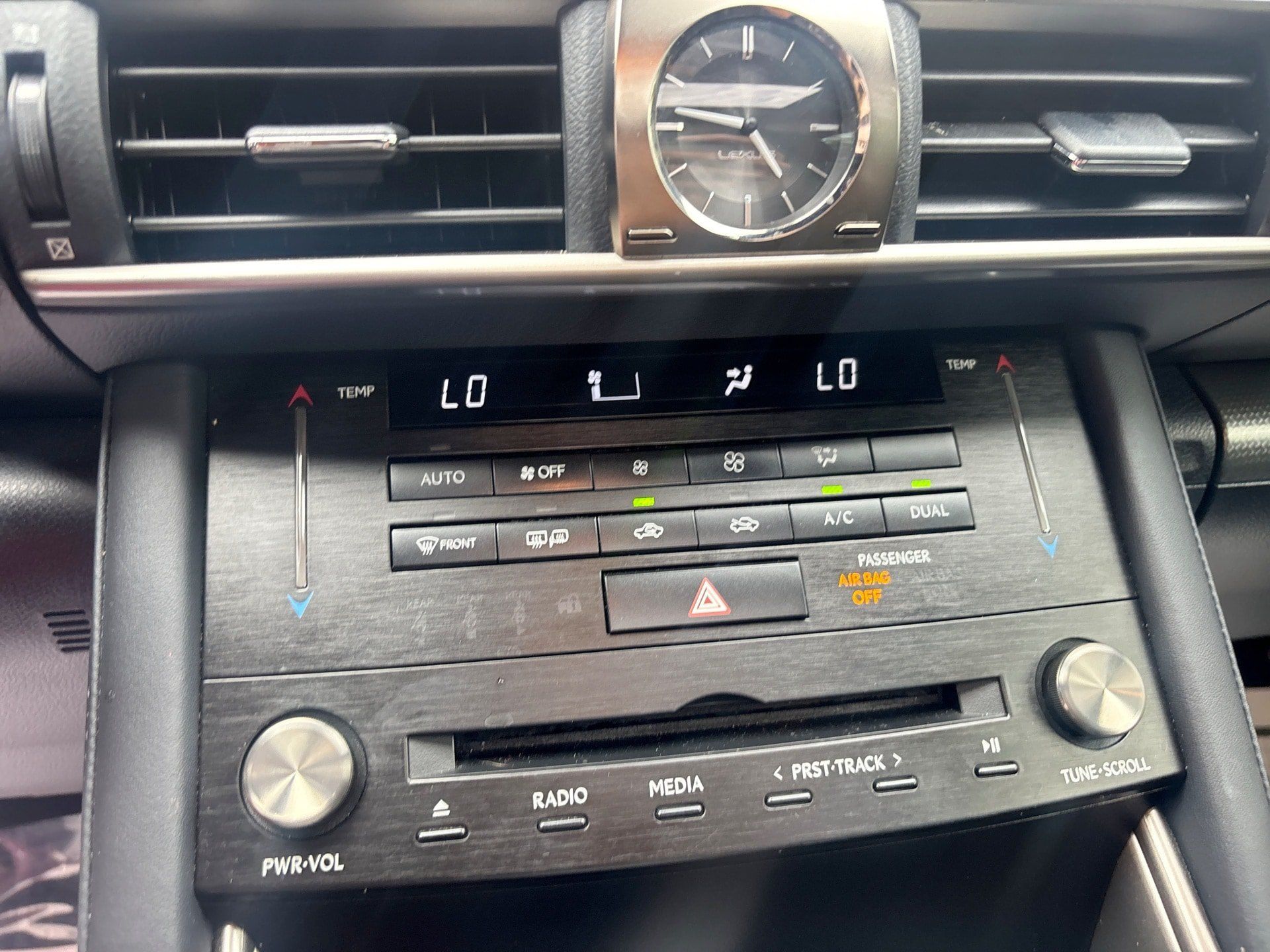 Used 2018 Lexus IS 300 F Sport w/ F Sport Package RWD image 17