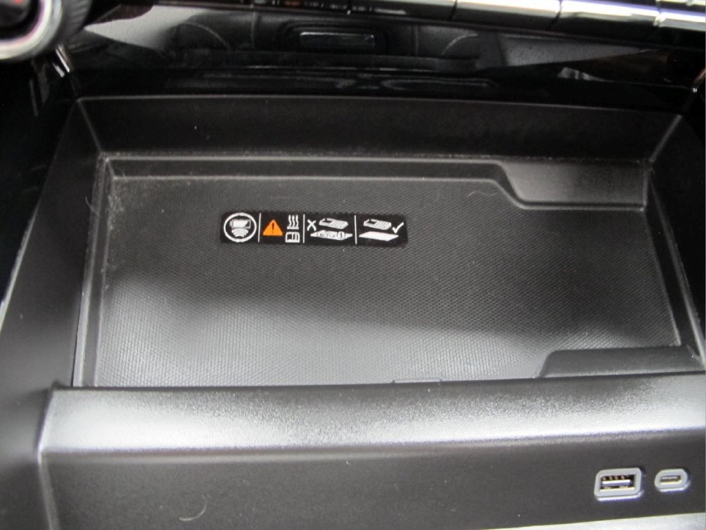 Certified 2025 Chevrolet Tahoe Premier RWD image 15