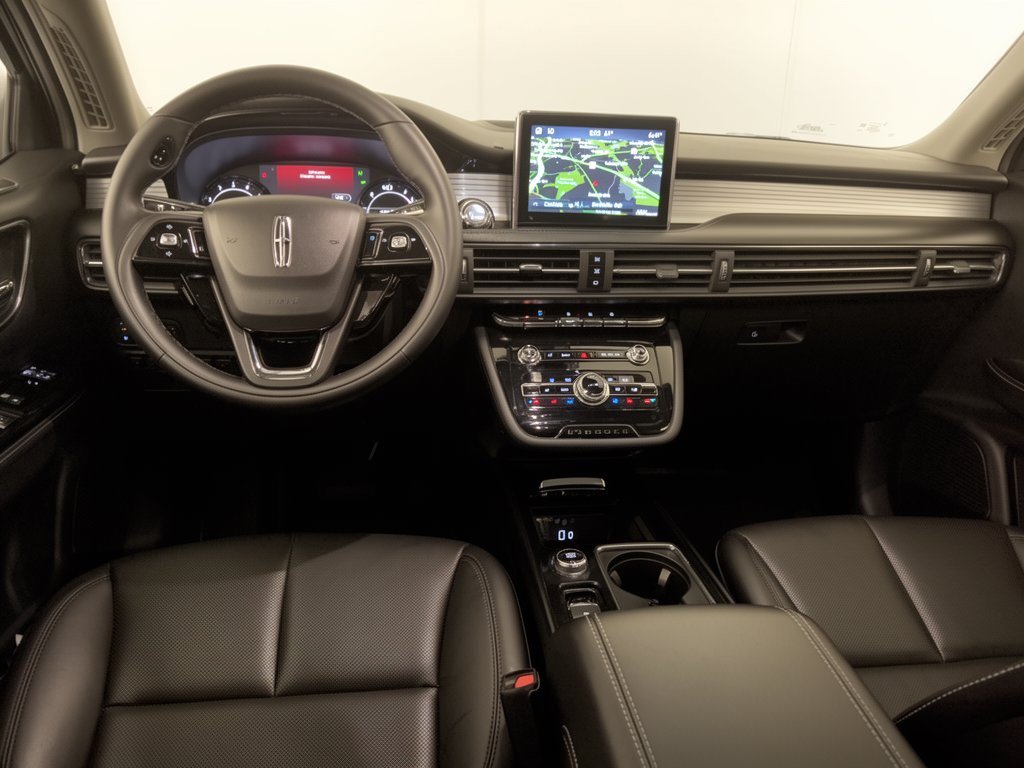 Used 2022 Lincoln Corsair AWD w/ Equipment Group 101A image 17