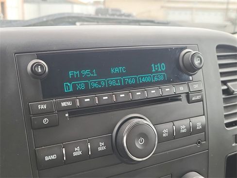 Used 2013 GMC Sierra 2500 SLE w/ Suspension Package, Off-Road image 26