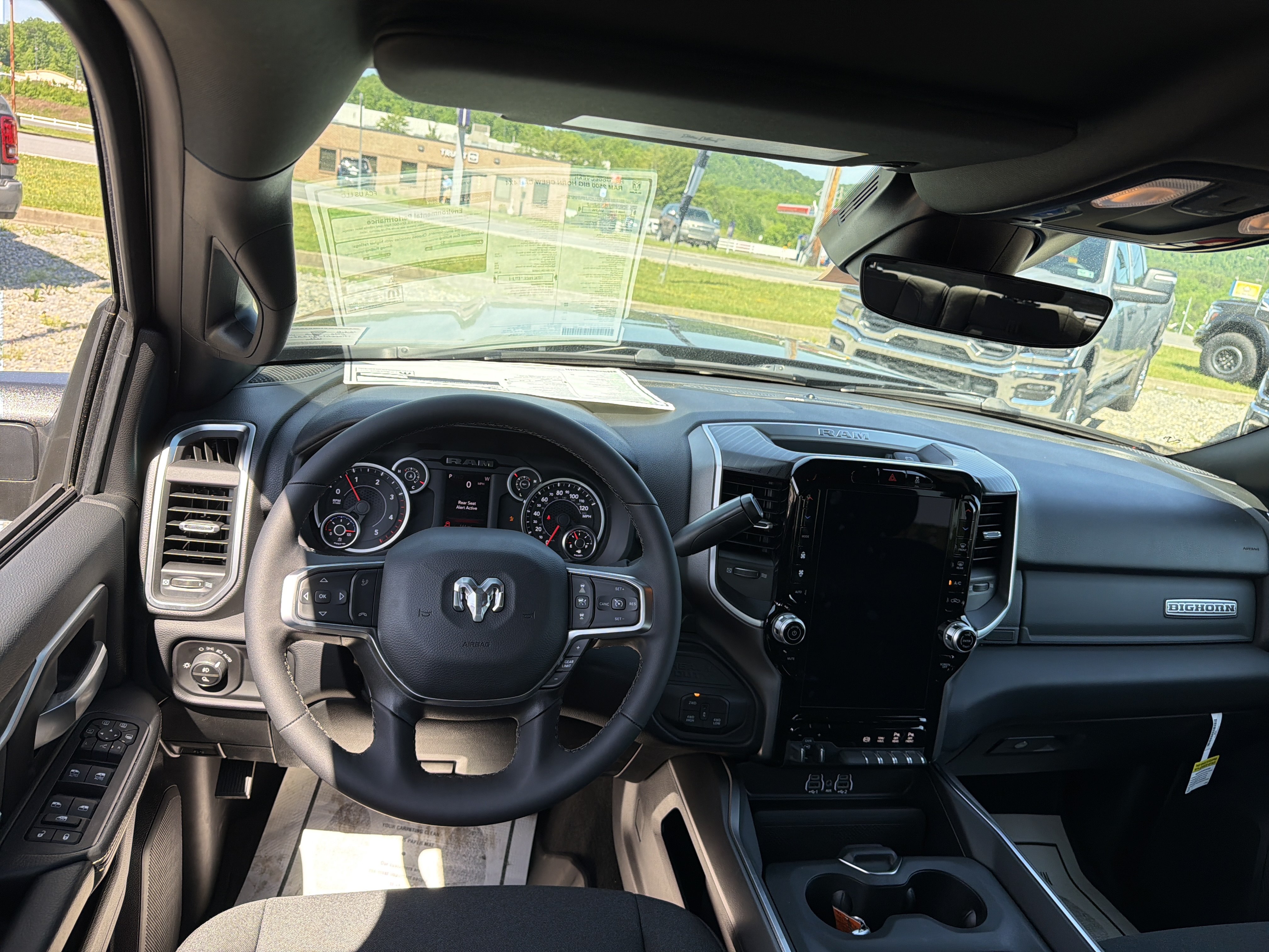 New 2026 RAM 2500 Big Horn AWD/4WD image 13