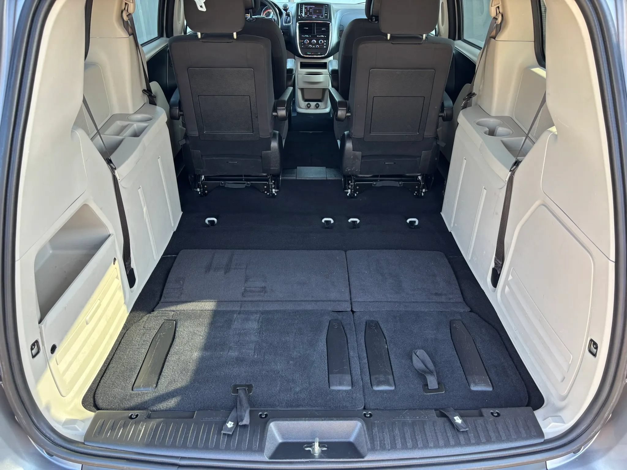 Used 2019 Dodge Grand Caravan SE w/ UConnect Hands-Free Group FWD image 61
