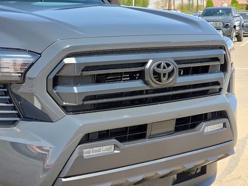 New 2026 Toyota Tacoma SR5 AWD/4WD image 7
